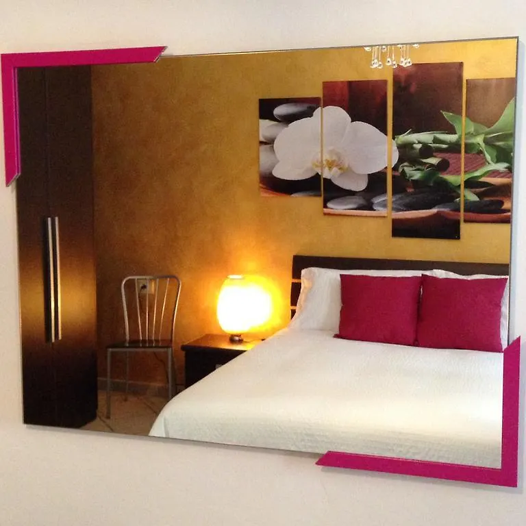 Borgo San Lorenzo Apartment Florence Italy